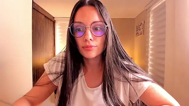 Snapshot of anabel_025 chatting on March 4, 2025, 7:01 pm anabel 025 online show from March 4, 2025, 7:01 pm