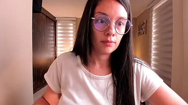 Snapshot of anabel_025 chatting on March 14, 2025, 4:09 pm anabel 025 online show from March 14, 2025, 4:09 pm