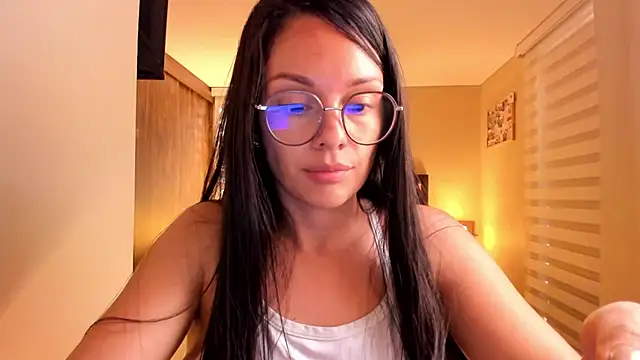 Snapshot of anabel_025 chatting on March 15, 2025, 8:43 pm anabel 025 online show from March 15, 2025, 8:43 pm