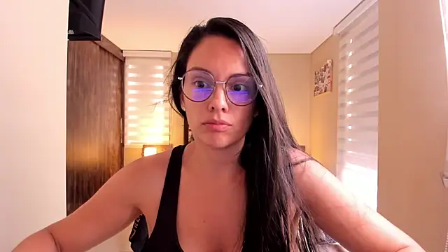 Snapshot of anabel_025 chatting on March 16, 2025, 8:10 pm anabel 025 online show from March 16, 2025, 8:10 pm