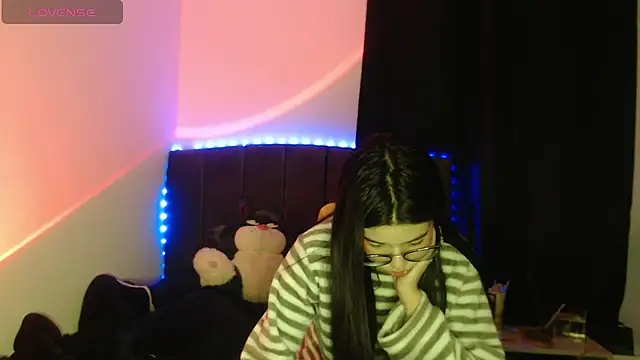 ily bea online show from October 15, 2025, 1:26 am