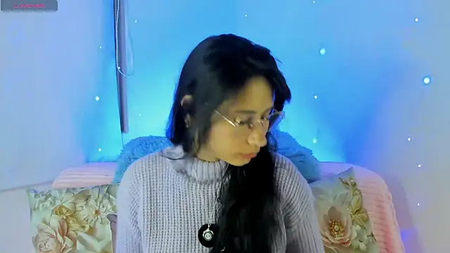 NayeCloud online show from March 12, 2026, 3:23 am