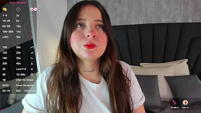 Sabrina Lennox online show from February 27, 2025, 7:58 pm