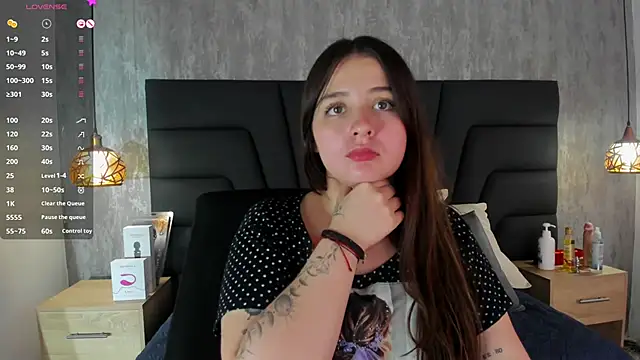 Sabrina Lennox online show from February 26, 2025, 1:46 am