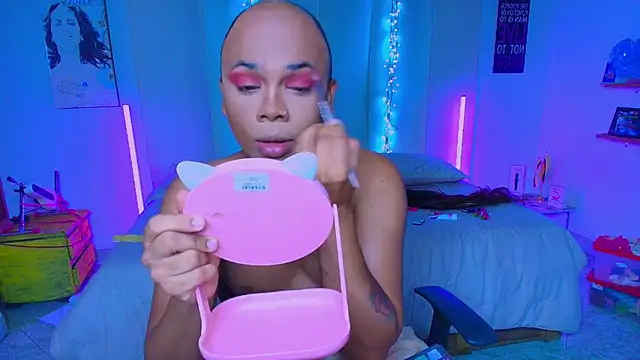 Snapshot of CuteRomi chatting on September 27, 2025, 3:45 am CuteRomi online show from September 27, 2025, 3:45 am