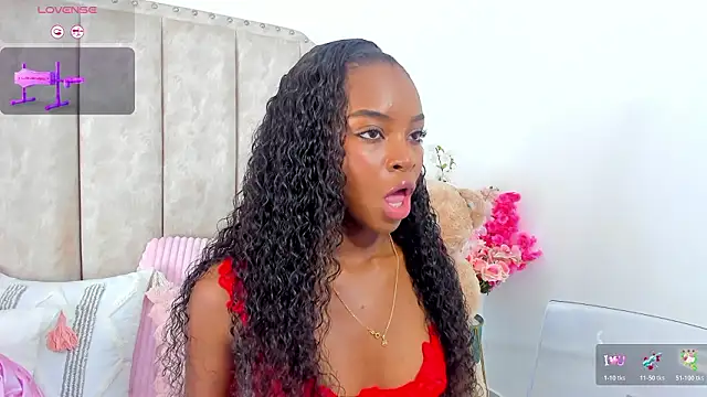 Snapshot of ShanelWest chatting on February 10, 2026, 1:43 pm ShanelWest online show from February 10, 2026, 1:43 pm