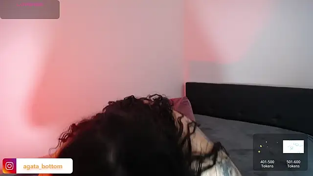 NewAgatha Bolton online show from December 2, 2025, 8:32 pm