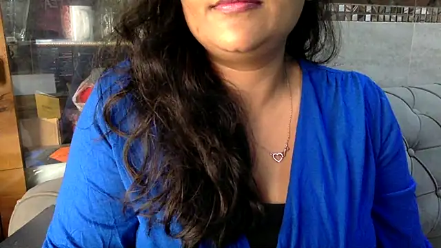 Snapshot of HaaniKaur chatting on May 6, 2026, 7:45 am HaaniKaur online show from May 6, 2026, 7:45 am