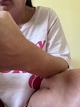 Snapshot of xLadyScarlettx chatting on February 12, 2026, 5:13 pm xLadyScarlettx online show from February 12, 2026, 5:13 pm