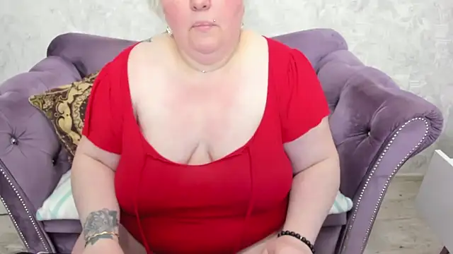 fashiona online show from September 15, 2025, 7:58 pm