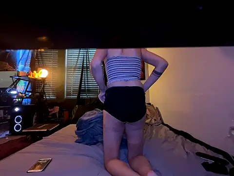 Snapshot of Gothbabbi chatting on October 19, 2025, 10:34 pm Gothbabbi online show from October 19, 2025, 10:34 pm