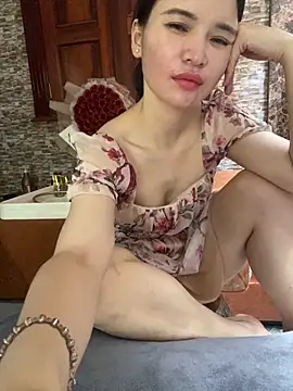 Snapshot of LiLi-Kirix99 chatting on June 15, 2026, 2:34 am LiLi-Kirix99 online show from June 15, 2026, 2:34 am