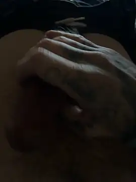 Snapshot of NutP619 chatting on December 18, 2025, 3:27 pm NutP619 online show from December 18, 2025, 3:27 pm