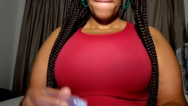SexyFreaky  online show from May 11, 2026, 12:01 am