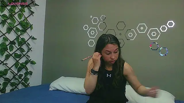 Daringcute online show from March 10, 2025, 6:23 pm