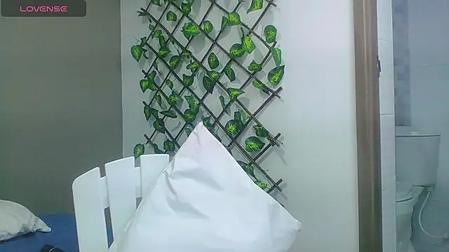 Daringcute online show from February 22, 2025, 9:26 pm