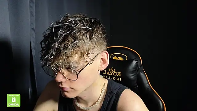 Keytaro online show from January 15, 2026, 5:16 pm