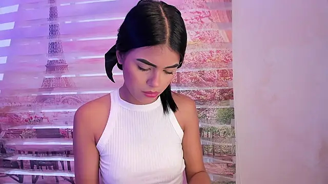Snapshot of Isa_little4u chatting on September 20, 2025, 12:54 pm Isa little4u online show from September 20, 2025, 12:54 pm