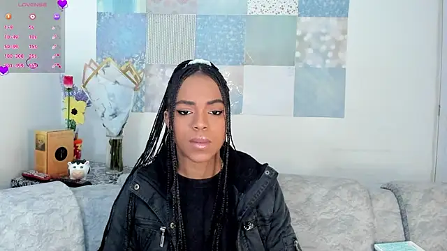 Snapshot of Marce_22 chatting on March 15, 2025, 2:35 am Marce 22 online show from March 15, 2025, 2:35 am