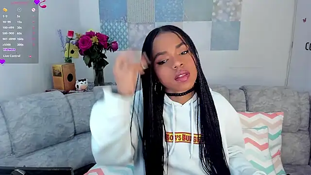 Snapshot of Marce_22 chatting on March 21, 2025, 10:17 am Marce 22 online show from March 21, 2025, 10:17 am