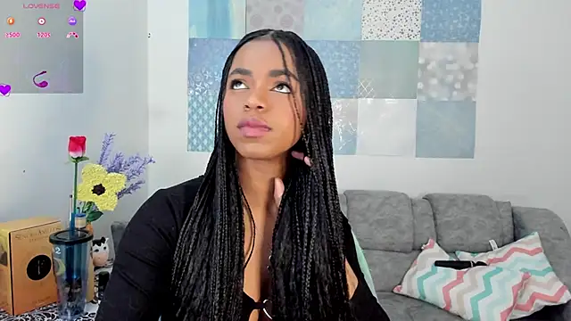 Snapshot of Marce_22 chatting on March 8, 2025, 8:00 am Marce 22 online show from March 8, 2025, 8:00 am