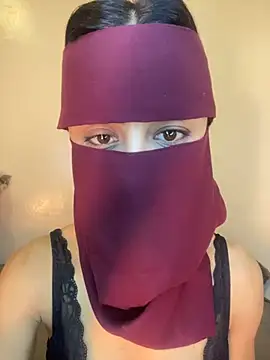 Snapshot of Beautiful_arab chatting on January 12, 2025, 5:01 pm Beautiful arab online show from January 12, 2025, 5:01 pm