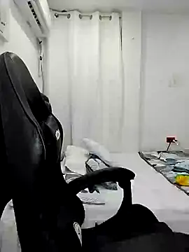 Snapshot of Belissa_miller chatting on November 10, 2025, 8:03 pm Belissa miller online show from November 10, 2025, 8:03 pm