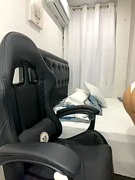 Snapshot of Belissa_miller chatting on October 1, 2025, 7:51 pm Belissa miller online show from October 1, 2025, 7:51 pm