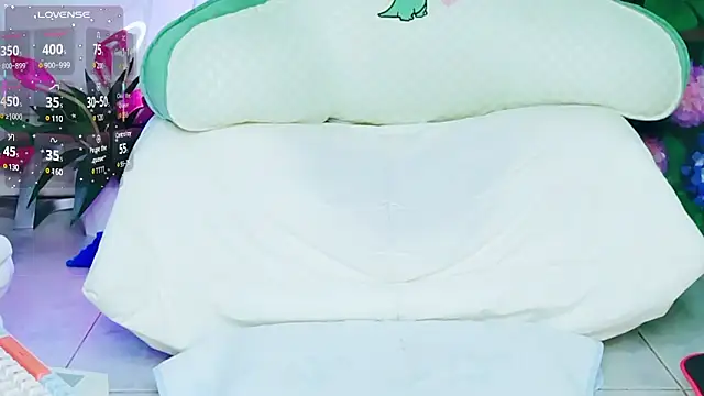 Snapshot of Lisagir69 chatting on March 19, 2025, 8:01 am Lisagir69 online show from March 19, 2025, 8:01 am