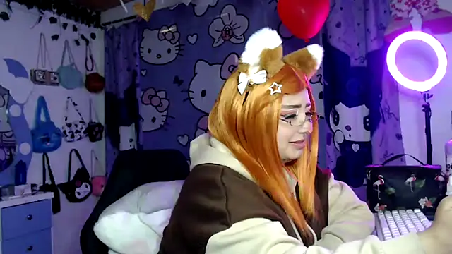 Snapshot of lussyevans24 chatting on February 24, 2026, 4:13 am lussyevans24 online show from February 24, 2026, 4:13 am