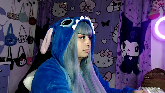 Snapshot of lussyevans24 chatting on February 9, 2026, 2:09 am lussyevans24 online show from February 9, 2026, 2:09 am