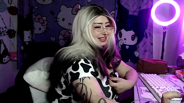 lussyevans24 online show from March 27, 2026, 2:31 am