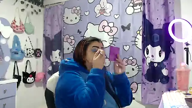 lussyevans24 online show from September 16, 2025, 4:57 am