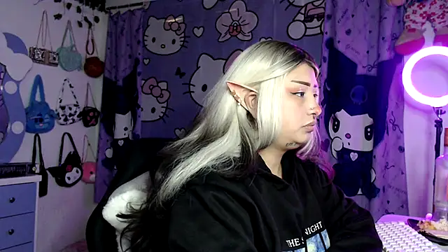 lussyevans24 online show from January 14, 2026, 12:36 am