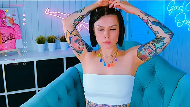 My toys pink online show from October 22, 2025, 4:45 am