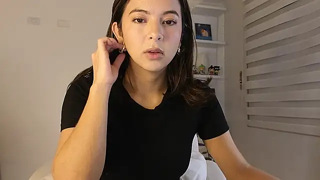 Snapshot of lissi_S chatting on October 6, 2025, 1:29 am lissi S online show from October 6, 2025, 1:29 am