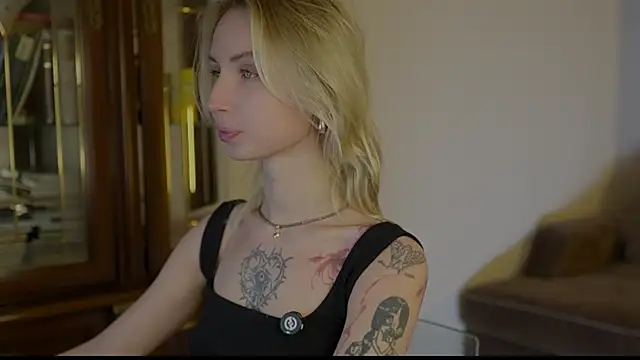 blondy room online show from January 18, 2026, 6:00 pm