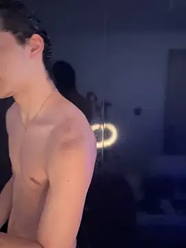 cybercosmiiic online show from February 25, 2025, 6:12 pm