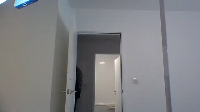 Snapshot of Cinderella_Jewels_ chatting on October 24, 2025, 1:21 pm Cinderella Jewels online show from October 24, 2025, 1:21 pm