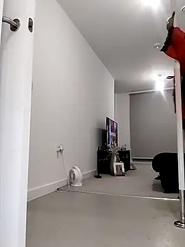 Snapshot of Cinderella_Jewels_ chatting on November 7, 2025, 8:13 pm Cinderella Jewels online show from November 7, 2025, 8:13 pm