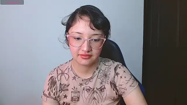 alexaa08 online show from February 3, 2026, 12:43 pm