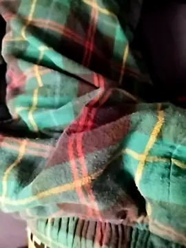 Dennis 2024 online show from December 5, 2025, 8:35 am