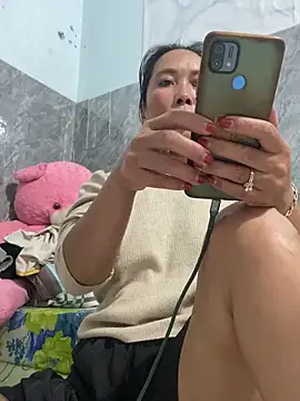 Linaannn online show from December 20, 2025, 11:07 pm