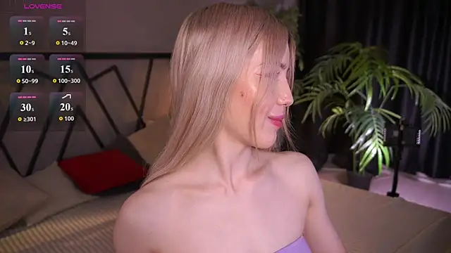 LindaThacker online show from April 10, 2026, 4:30 am