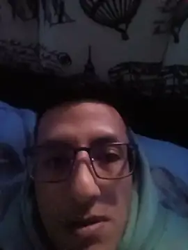 alexmoragomez online show from June 22, 2026, 9:34 pm