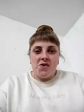 Snapshot of CoddessCrystal chatting on March 1, 2025, 12:23 pm CoddessCrystal online show from March 1, 2025, 12:23 pm