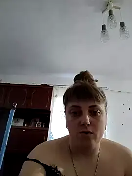 Snapshot of CoddessCrystal chatting on March 10, 2025, 4:49 am CoddessCrystal online show from March 10, 2025, 4:49 am