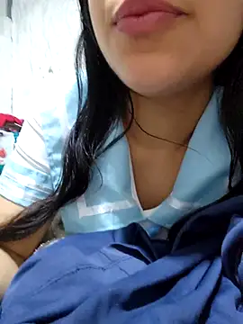 ariannazinha online show from November 13, 2025, 3:16 pm