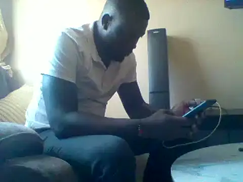 Snapshot of ClinDi chatting on October 16, 2025, 9:06 am ClinDi online show from October 16, 2025, 9:06 am