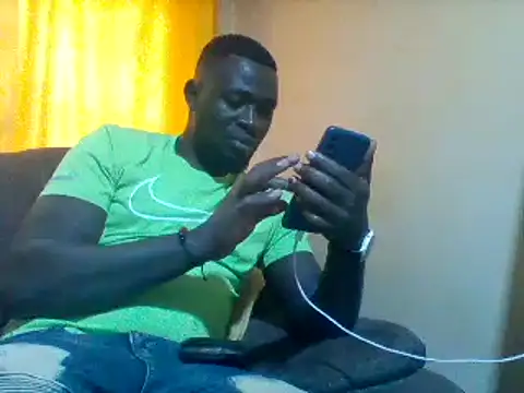 Snapshot of ClinDi chatting on October 15, 2025, 1:19 pm ClinDi online show from October 15, 2025, 1:19 pm